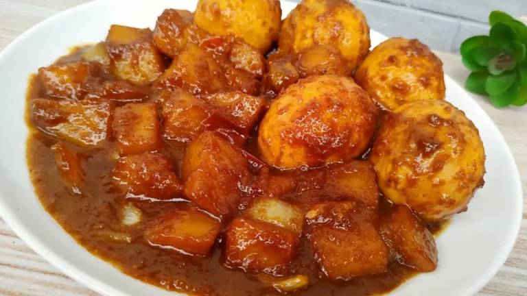 Resep Kentang Telur Kecap, Gurihnya Bikin Nagih! Cocok Buat yang Malas Masak Ribet