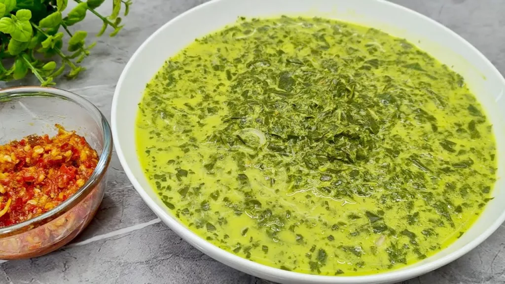 Resep Gulai Daun Ubi Tumbuk untuk Sahur Tanggal Tua
