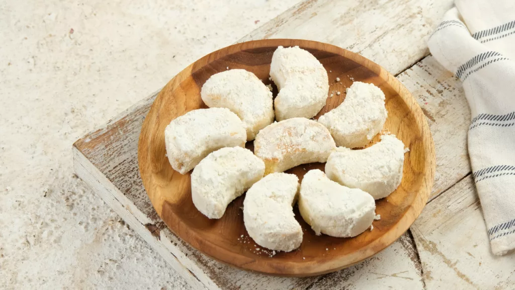 Resep Kue Putri Salju Keju Spesial untuk Lebaran