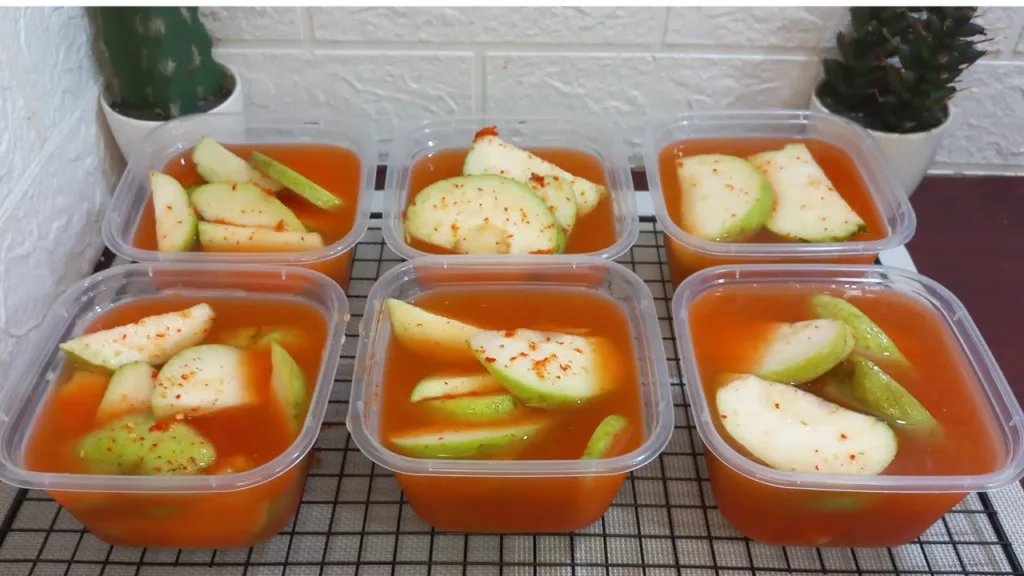 Resep Segar Asinan Jambu Kristal untuk Cuaca Panas